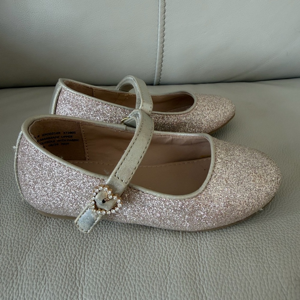 Toddler pink sparkly dress shoes size 7